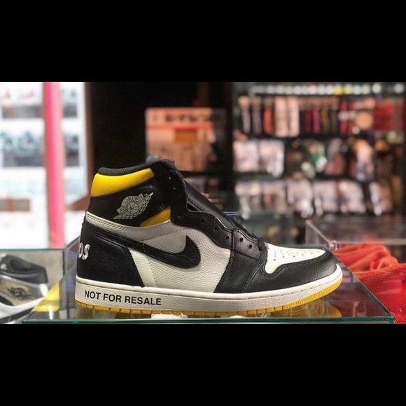 Air Jordan “Not For Resale Varsity Maize”